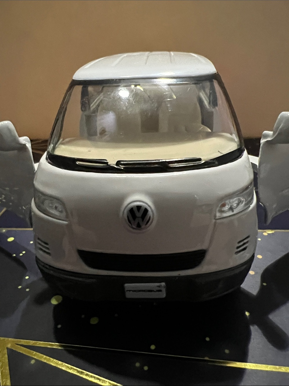 VW 2001 new microbus die cast 1:38 scale